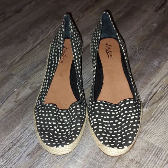 LUCKY BRAND BLACK AND WHITE WEDGES 2" HEEL WOMEN'S SIZE 9.5 NWOT - Picture 2 of 6